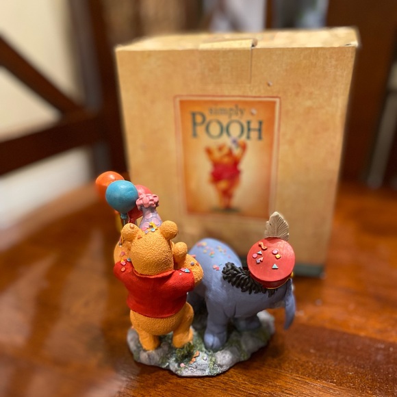 🎈 Simply Pooh: Birthday Collectible - Picture 3 of 10
